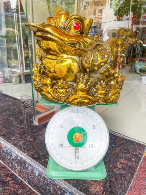 Tượng Cóc Thiềm Thừ Bằng Đồng Cỡ To Cao 25cm