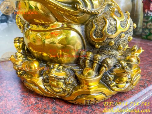 Tượng Cóc Thiềm Thừ Bằng Đồng Cỡ To Cao 25cm