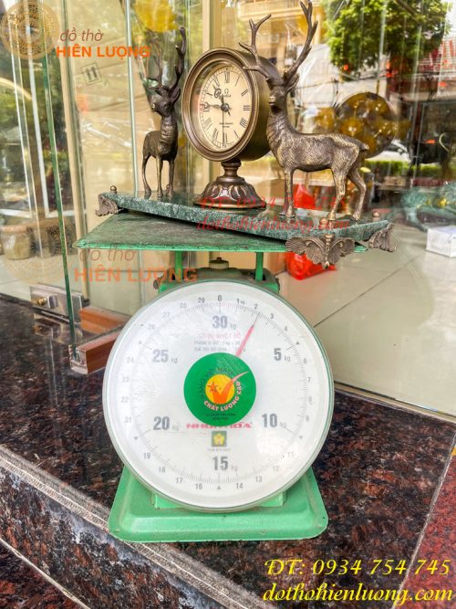 Đồng Hồ Hươu Bằng Đồng Lên Dây Cót Decor