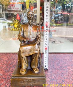Tượng Bác Hồ Ngồi Ghế Viết Báo Bằng Đồng Cao 30cm