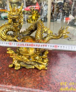 Tượng Rồng Ôm Địa Cầu Bằng Đồng Phong Thủy