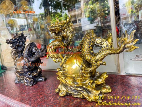 Tượng Rồng Ôm Địa Cầu Bằng Đồng Phong Thủy