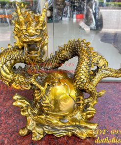 Tượng Rồng Ôm Địa Cầu Bằng Đồng Phong Thủy