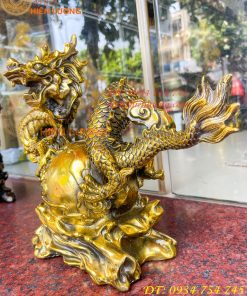 Tượng Rồng Ôm Địa Cầu Bằng Đồng Phong Thủy