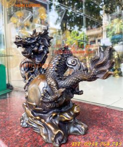 Tượng Rồng Ôm Địa Cầu Bằng Đồng Phong Thủy