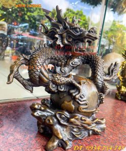 Tượng Rồng Ôm Địa Cầu Bằng Đồng Phong Thủy