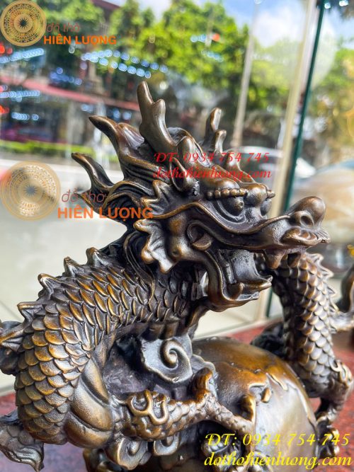 Tượng Rồng Ôm Địa Cầu Bằng Đồng Phong Thủy