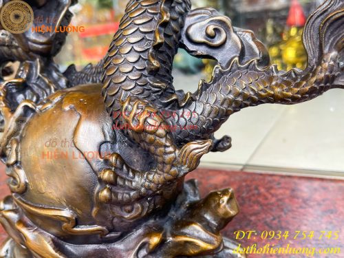 Tượng Rồng Ôm Địa Cầu Bằng Đồng Phong Thủy