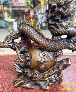 Tượng Rồng Ôm Địa Cầu Bằng Đồng Phong Thủy