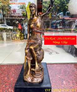 Tượng Nữ Thần Công Lý Ngồi Địa Cầu Bằng Đồng Đế Đá