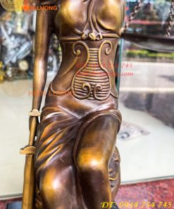 Tượng Nữ Thần Công Lý Ngồi Địa Cầu Bằng Đồng Đế Đá