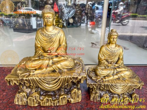 Tượng Phật Thích Ca Ngồi Bệ Đá Bằng Đồng