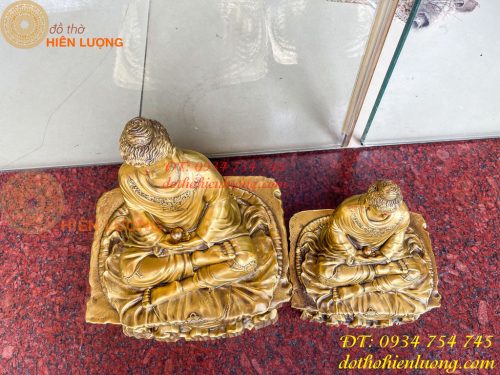 Tượng Phật Thích Ca Ngồi Bệ Đá Bằng Đồng