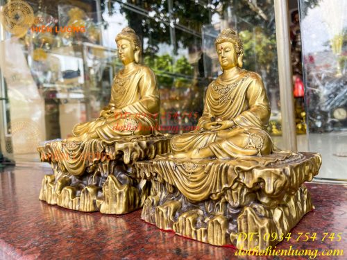 Tượng Phật Thích Ca Ngồi Bệ Đá Bằng Đồng