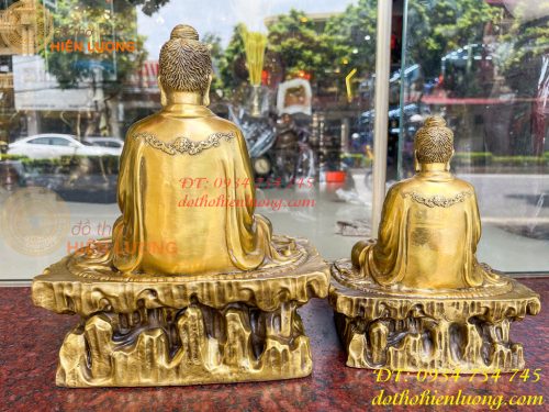 Tượng Phật Thích Ca Ngồi Bệ Đá Bằng Đồng