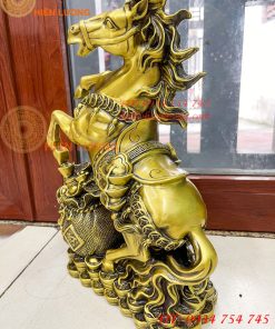 Tượng Ngựa Hí Túi Tiền Bằng Đồng Phong Thủy