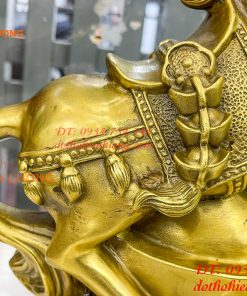 Tượng Ngựa Đứng Mâm Vàng Bằng Đồng Phong Thủy