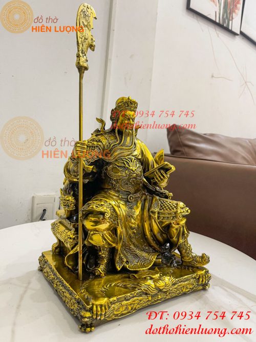 Tượng Quan Công Đọc Sách Ngồi Ghế Hổ Bằng Đồng Cao 30cm