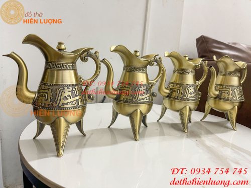Bình Rượu 3 Chân Bằng Đồng Tần Thủy Hoàng