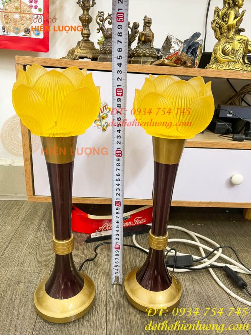 Đôi Đèn Led Lưu Ly Hoa Sen Thân Đồng Cao 45cm 19in