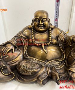 Tượng Di Lặc Dựa Bị Cầm Thỏi Vàng Bằng Đồng