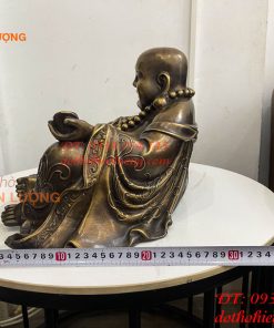 Tượng Di Lặc Dựa Bị Cầm Thỏi Vàng Bằng Đồng