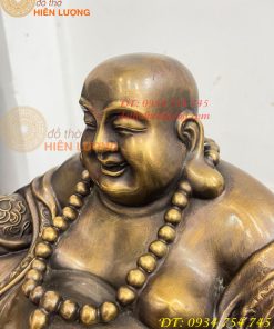 Tượng Di Lặc Dựa Bị Cầm Thỏi Vàng Bằng Đồng