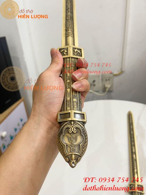 Kiếm Bằng Đồng Câu Chú Tiếng Phạn