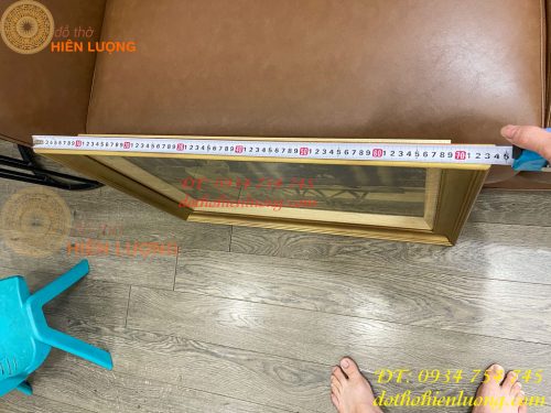 Tranh Bác Hồ Ngồi Viết Báo Bằng Đồng Liền Tấm