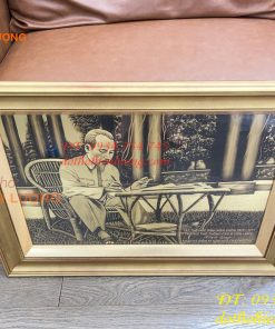 Tranh Bác Hồ Ngồi Viết Báo Bằng Đồng Liền Tấm