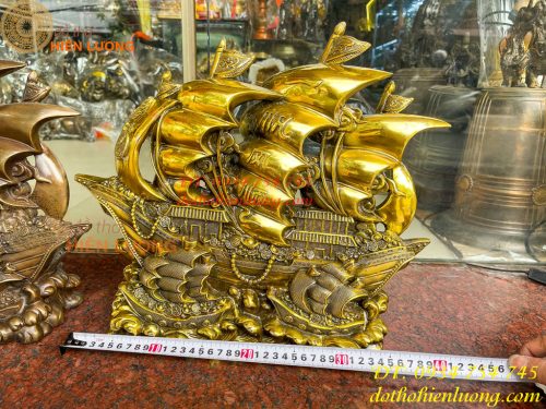 Mô Hình Thuyền Buồm Bằng Đồng Phong Thủy