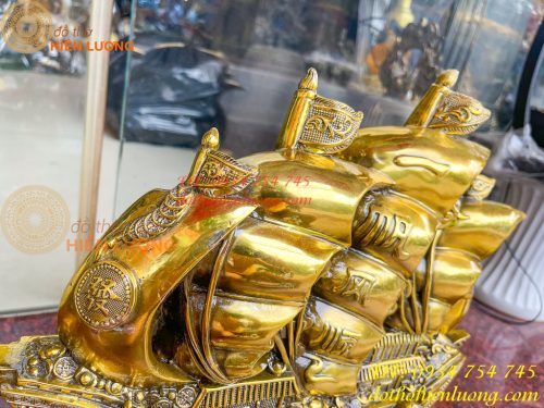 Mô Hình Thuận Buồm Xuôi Gió Bằng Đồng Phong Thủy