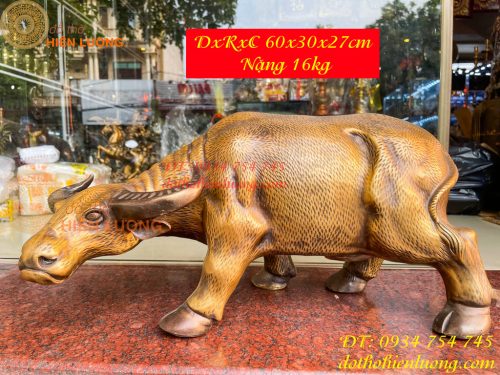 Tượng Trâu Vàng Việt Nam Bằng Đồng Cỡ Đại Dài 60cm