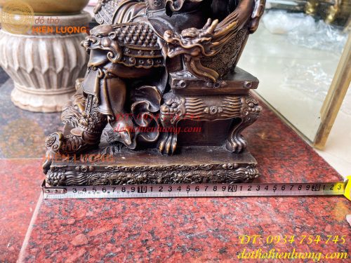 Tượng Quan Công Ngồi Đọc Sách Cao 40cm Bằng Đồng Hun