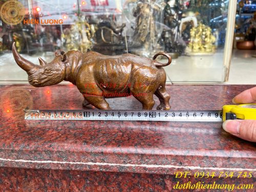 Tượng Tê Giác Bằng Đồng Phong Thủy Dài 23cm