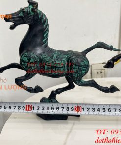 Tượng Ngựa Phi Bằng Đồng Màu Xanh Phong Thủy