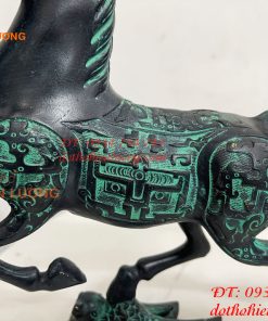 Tượng Ngựa Phi Bằng Đồng Màu Xanh Phong Thủy