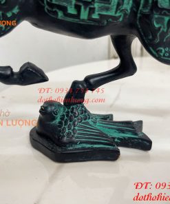 Tượng Ngựa Phi Bằng Đồng Màu Xanh Phong Thủy