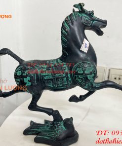 Tượng Ngựa Phi Bằng Đồng Màu Xanh Phong Thủy