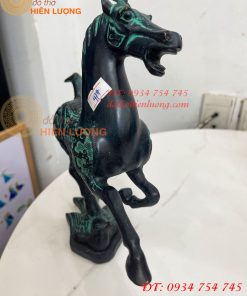Tượng Ngựa Phi Bằng Đồng Màu Xanh Phong Thủy