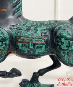 Tượng Ngựa Phi Bằng Đồng Màu Xanh Phong Thủy