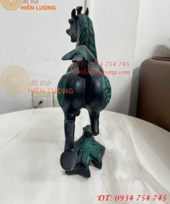 Tượng Ngựa Phi Bằng Đồng Màu Xanh Phong Thủy