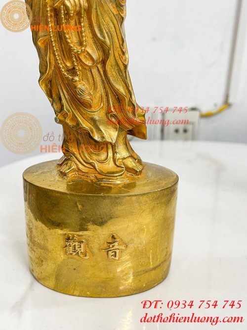 Tượng Quan Âm Phật Bà Đứng Cao 27cm Bằng Đồng Vàng