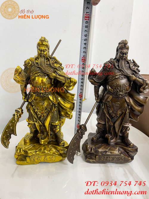 Tượng Quan Công Mặc Áo Rồng Đứng Trấn Ải Bằng Đồng Cao 35cm