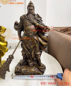 Tượng Quan Công Mặc Áo Rồng Đứng Trấn Ải Bằng Đồng Cao 35cm