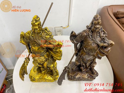 Tượng Quan Công Mặc Áo Rồng Đứng Trấn Ải Bằng Đồng Cao 35cm