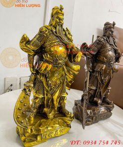 Tượng Quan Công Mặc Áo Rồng Đứng Trấn Ải Bằng Đồng Cao 35cm
