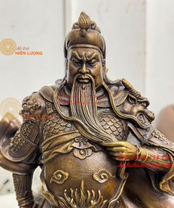Tượng Quan Công Mặc Áo Rồng Đứng Trấn Ải Bằng Đồng Cao 35cm