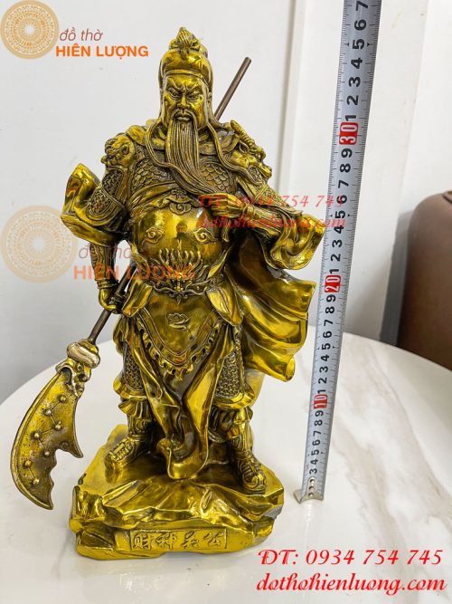 Tượng Quan Công Mặc Áo Rồng Đứng Trấn Ải Bằng Đồng Cao 35cm