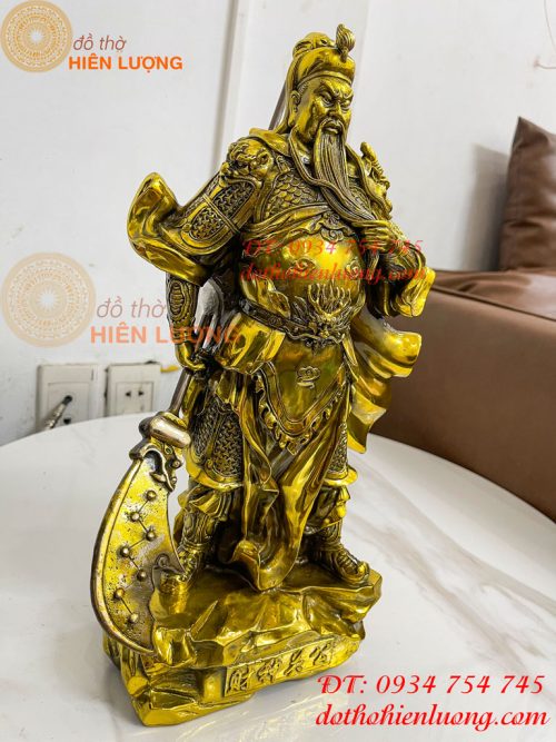 Tượng Quan Công Mặc Áo Rồng Đứng Trấn Ải Bằng Đồng Cao 35cm